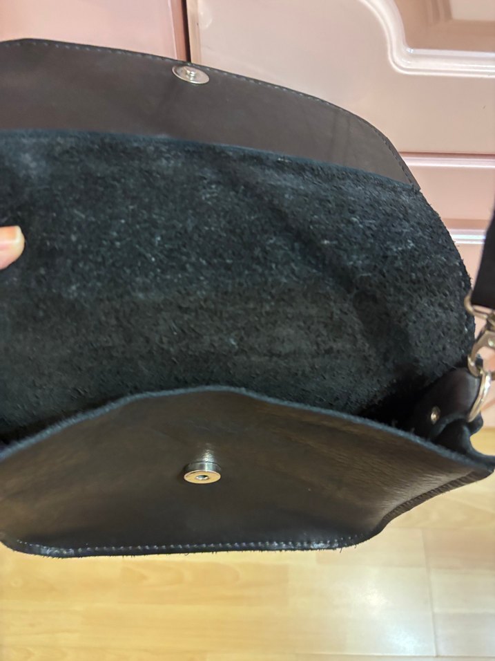 Siyah Deri Kadın Omuz Çantası - Görsel 3