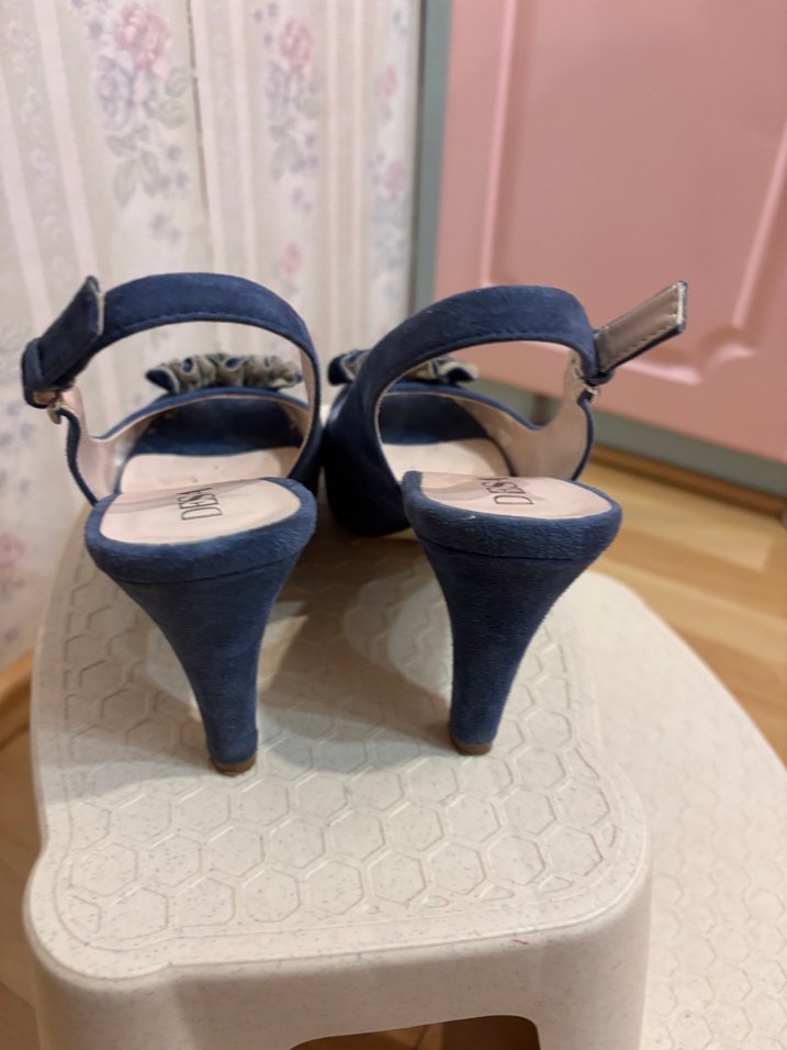 DESA Mavi Süet Kadın TopukluAyakkabı - Görsel 2