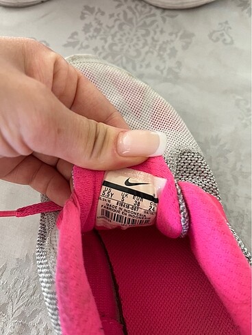 37 Beden Nike bayan spor ayakkabı