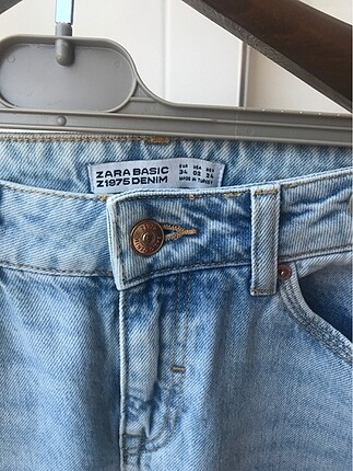 Zara Straight Jean