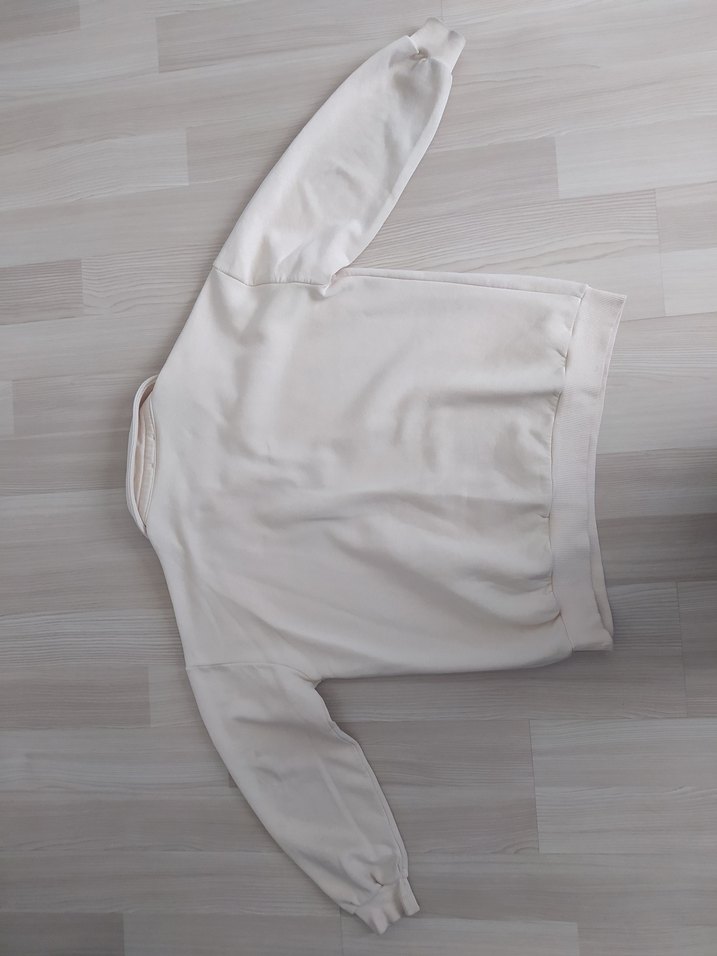 Düğmeli Polo Yaka Bej Kadın Sweatshirt - Görsel 2