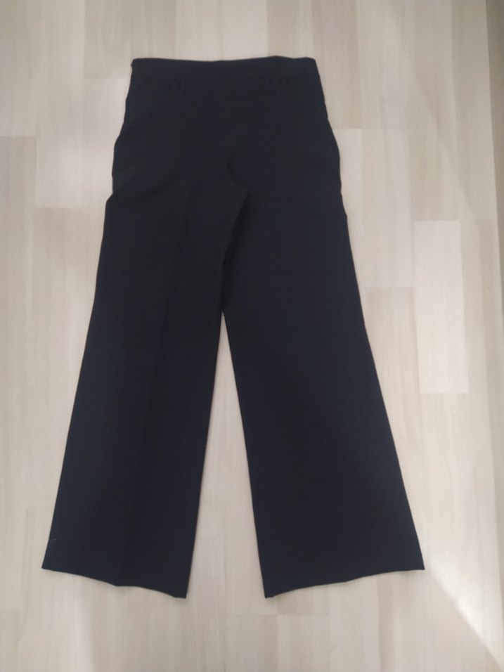 Siyah Kadın Salaş Midi Kumaş Pantolon - Görsel 2