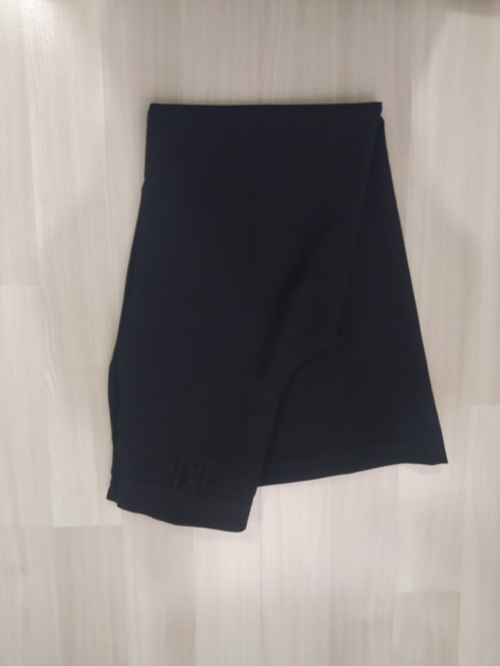 Siyah Kadın Salaş Midi Kumaş Pantolon - Görsel 3