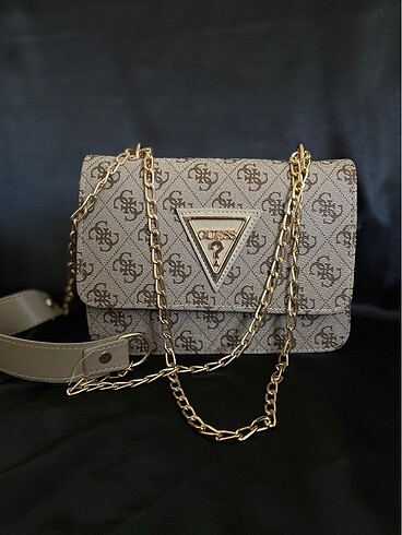 GUESS ÇAPRAZ ZİNCİR ÇANTA
