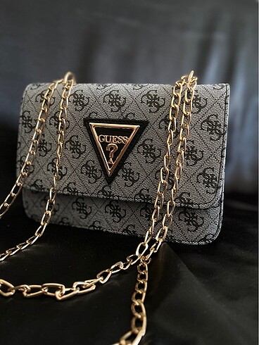 GUESS ÇAPRAZ ÇANTA