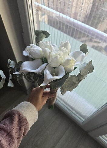 diğer Beden beyaz Renk Lale ve okaliptus karışımlı nikah çiçeği