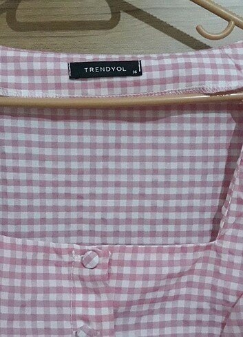 Trendyol & Milla Pembe mini üst