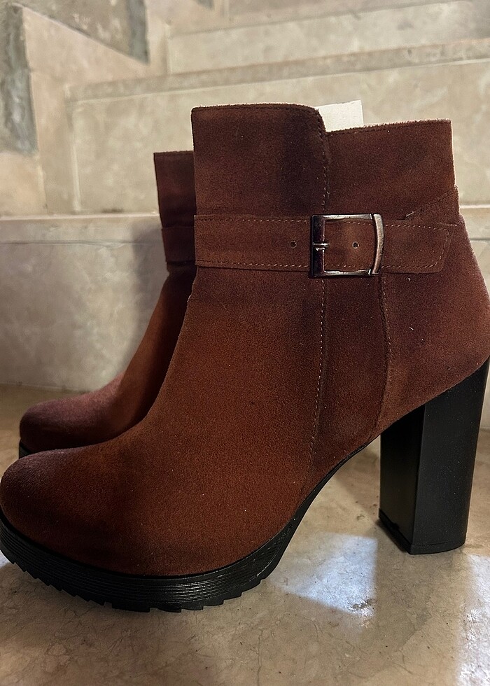 Kadın taba bot - Görsel 2