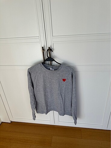 H&M gri sweatshirt