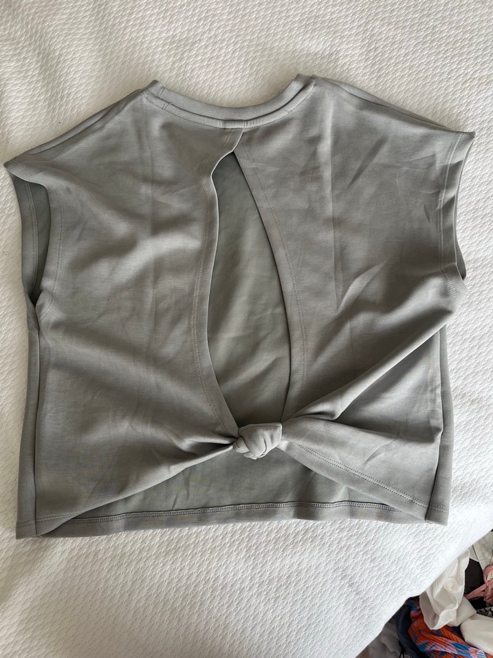 Gri Kolsuz Tişörtü - Görsel 2