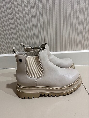 39 Beden Pierre Cardin bot 39