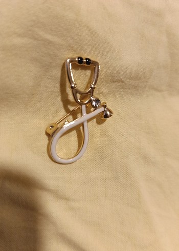 Beyaz steteskop model Kadın Broş - Görsel 2