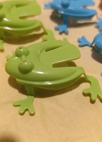 Renkli zıplayan kurbağa - Görsel 2