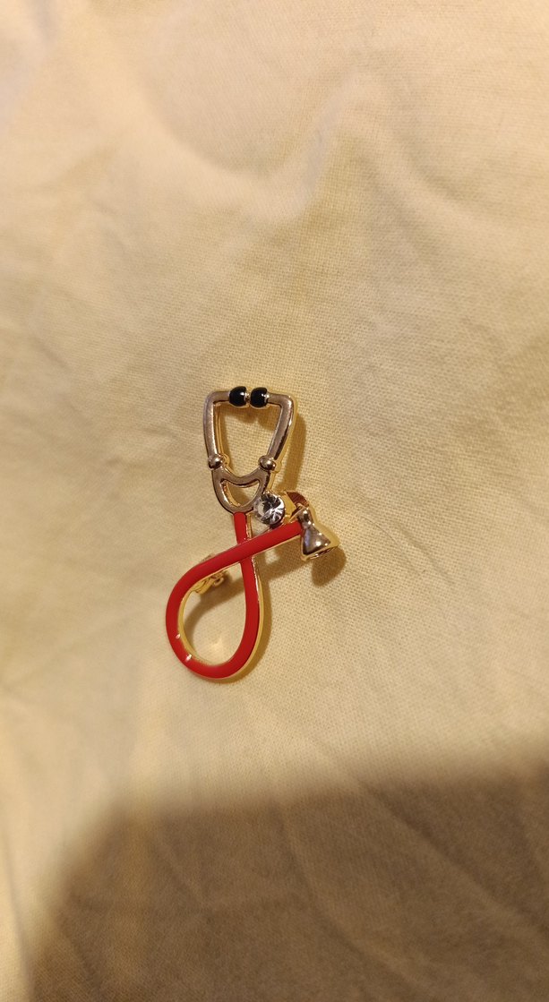 Kırmızı steteskop Desenli Broş - Görsel 2