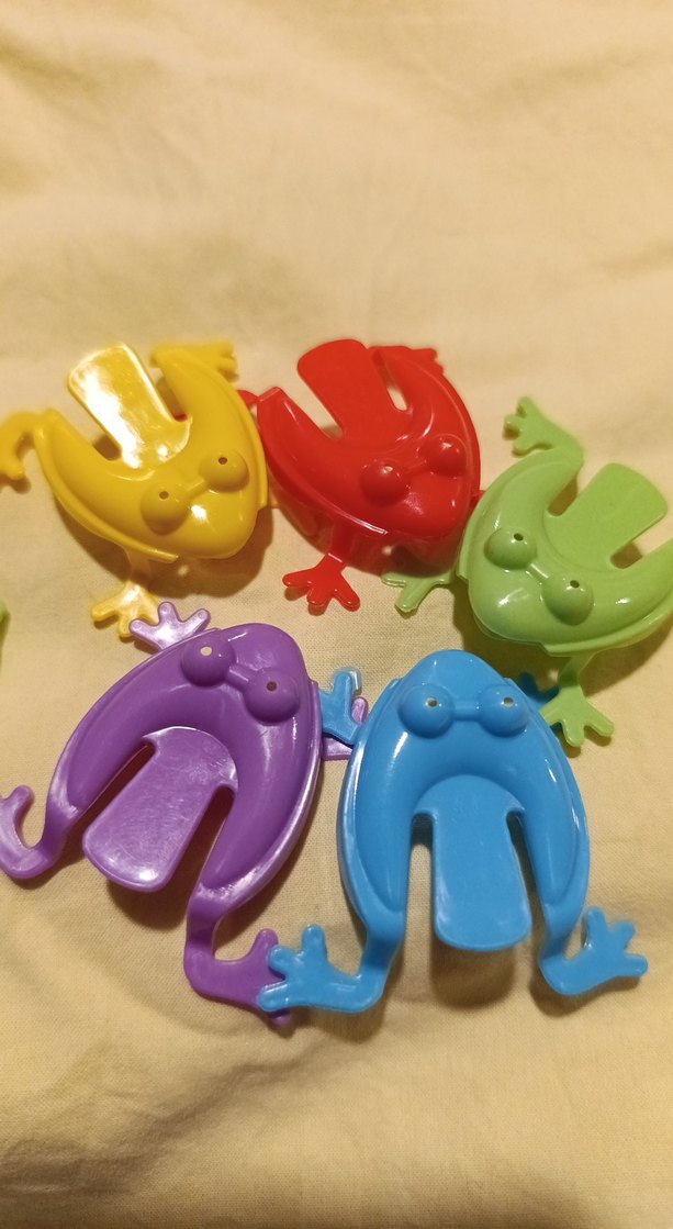 Renkli zıplayan Kurbağa oyuncak 10 adet - Görsel 3