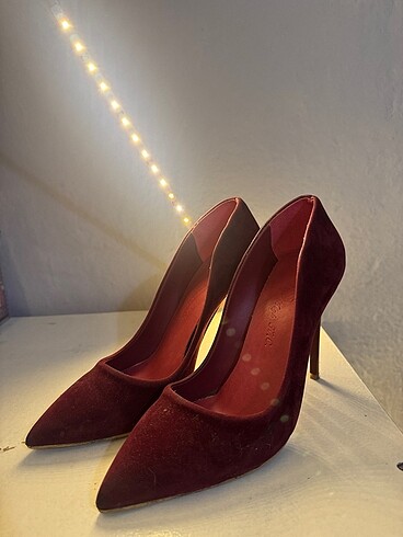 Diğer bordo stiletto
