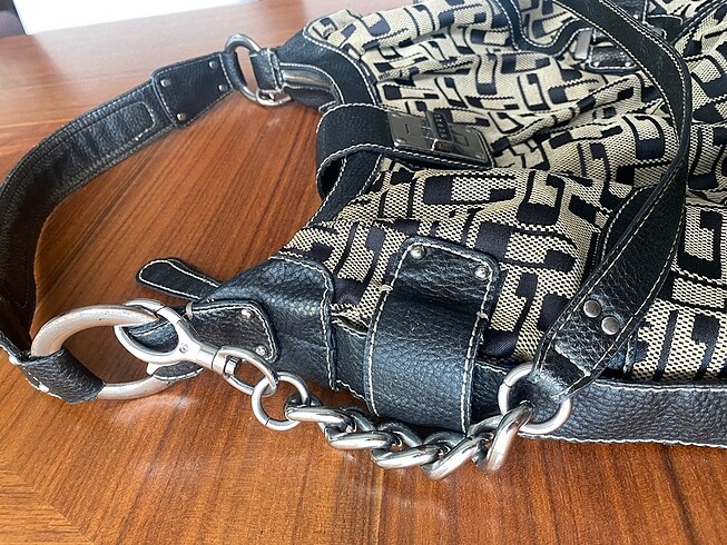  Beden Guess Vintage Çanta