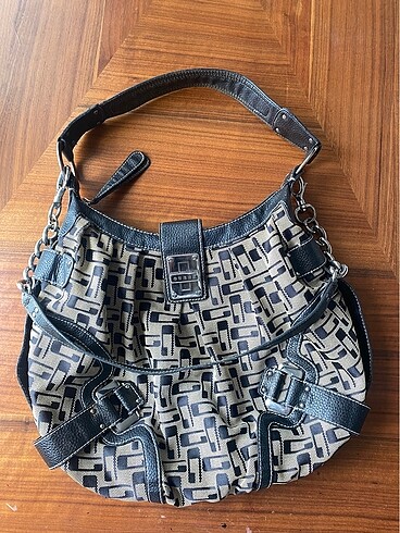 Guess Vintage Çanta