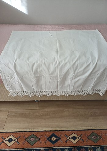 Beyaz Dantel Detaylı Düz Yatak Örtüsü - Görsel 4
