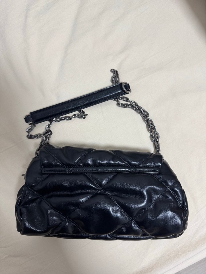 Siyah Deri Zincir Detaylı Kadın Çanta - Görsel 2
