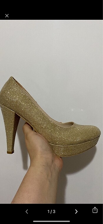 Altın Sarısı simli topuklu ayakkabı
