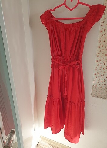 Batik kırmızı fisto elbise