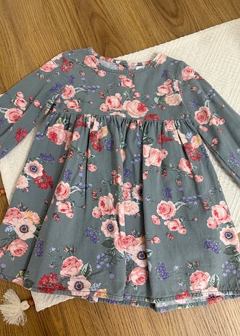 Kız Çocuk Gri Çiçekli Fırfırlı Elbise - Görsel 3