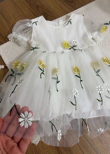 Nakışlı Beyaz Kız Çocuk Elbisesi - Görsel 4