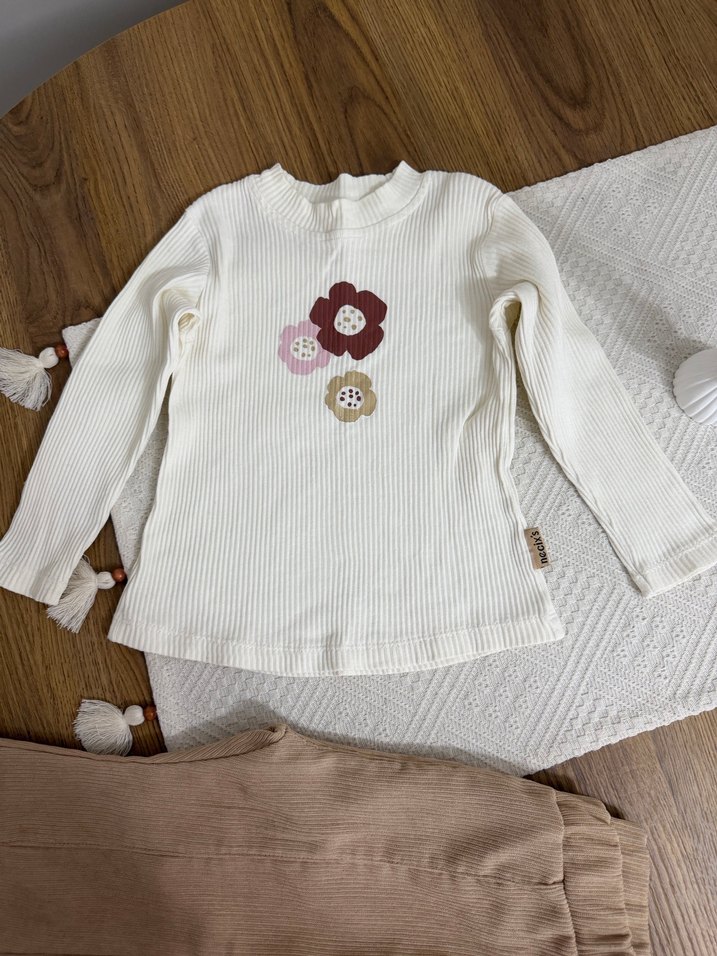Nakışlı Triko Bebek ikili Takım - Görsel 2