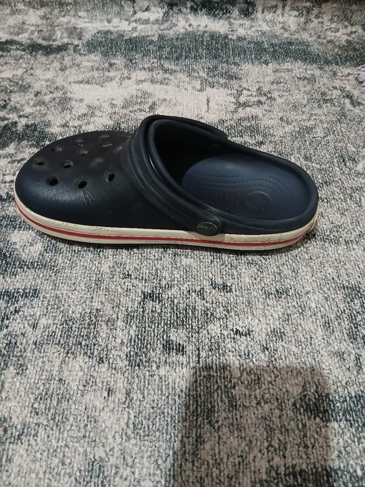 Erkek Çocuk Orjinal Crocs Terlik - Görsel 3
