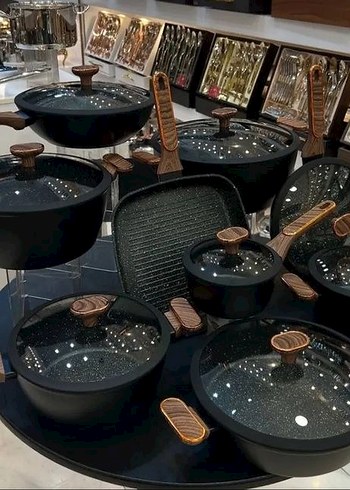 Siyah Tencere ve Tava Seti Ahşap Saplı