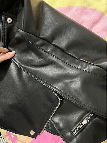 m Beden siyah Renk Suni deri crop biker ceket