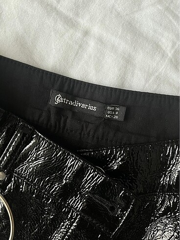 Stradivarius Stradivarius siyah rugan etek