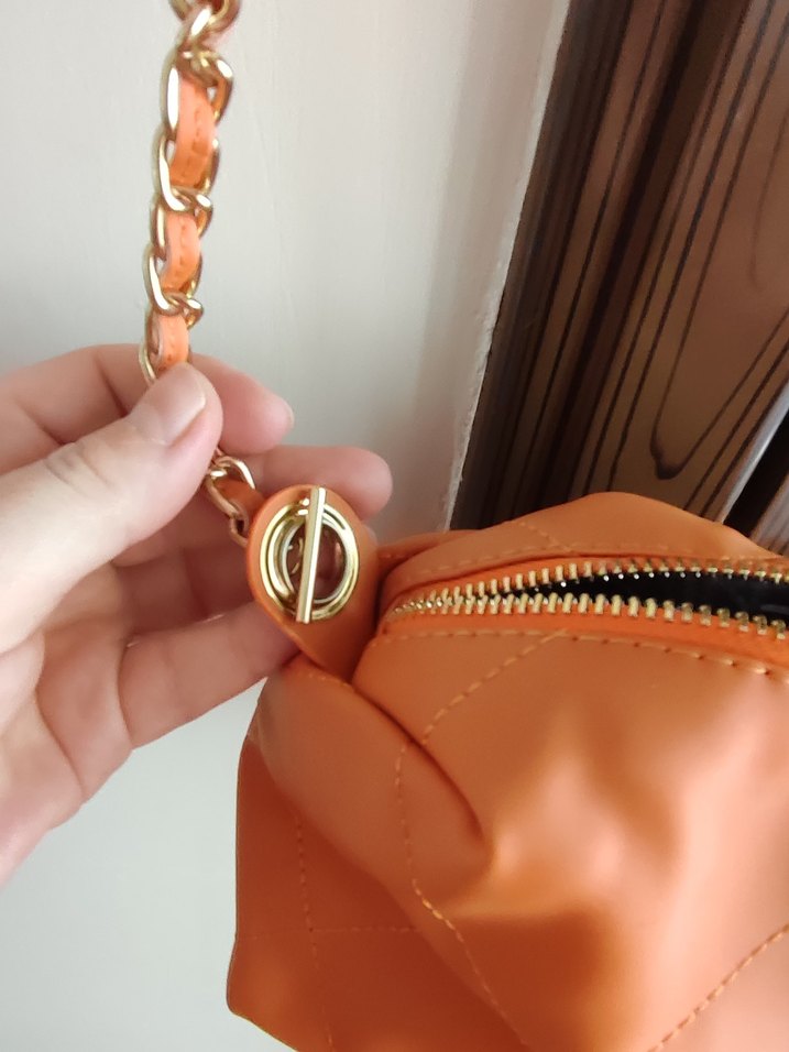 Zincir Detaylı Turuncu Çapraz Çanta - Görsel 3