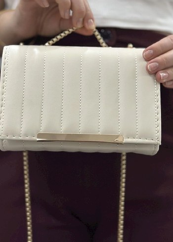 Beyaz Zincir Detaylı Kadın Deri Çanta - Görsel 2