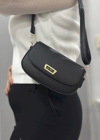 Siyah Deri Kadın Omuz Çantası - Görsel 3