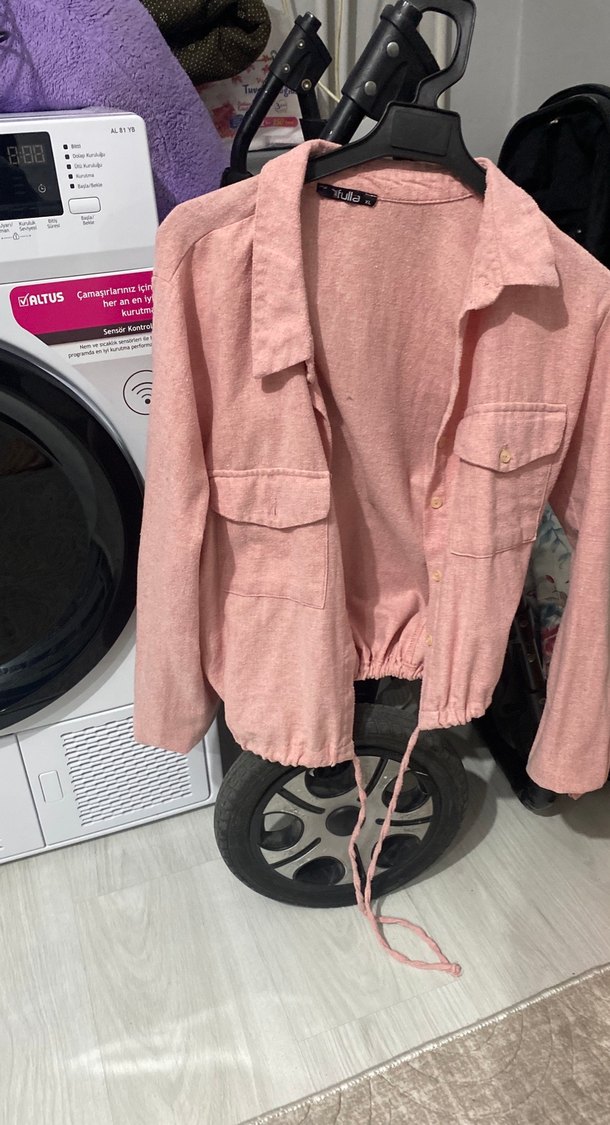 Pembe Düğmeli Uzun Kollu Kadın Gömlek - Görsel 3