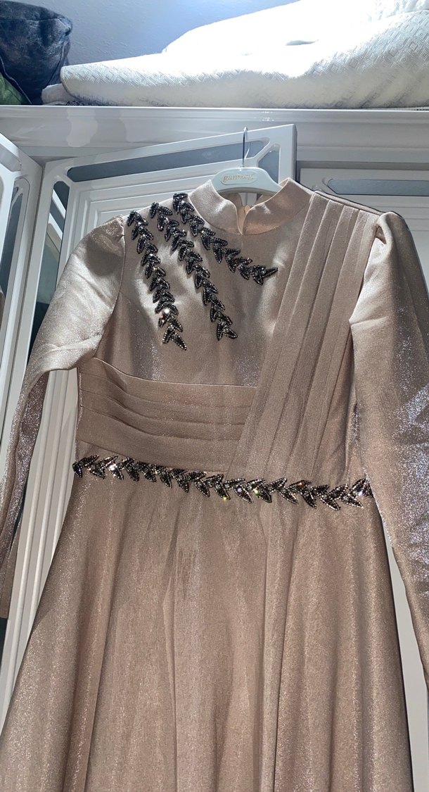 Bej Drapeli Uzun Kollu Abiye Elbise - Görsel 4