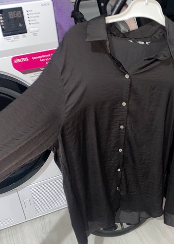 Siyah V Yakalı Keten Kadın Gömlek - Görsel 3