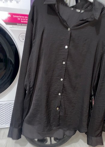 Siyah V Yakalı Keten Kadın Gömlek - Görsel 2