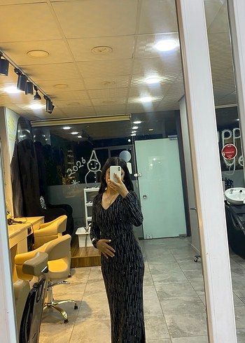 Siyah Uzun Kollu V Yaka Elbise - Görsel 4