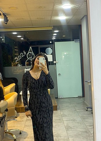 Siyah Uzun Kollu V Yaka Elbise - Görsel 2