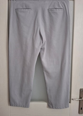 Gri Erkek Rahat Kesim Midi Kumaş Pantolon - Görsel 3