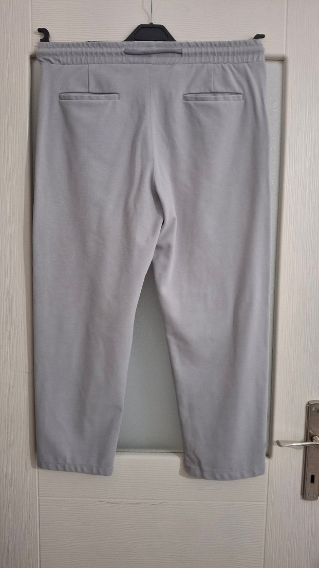 Gri Erkek Rahat Kesim Midi Kumaş Pantolon - Görsel 3