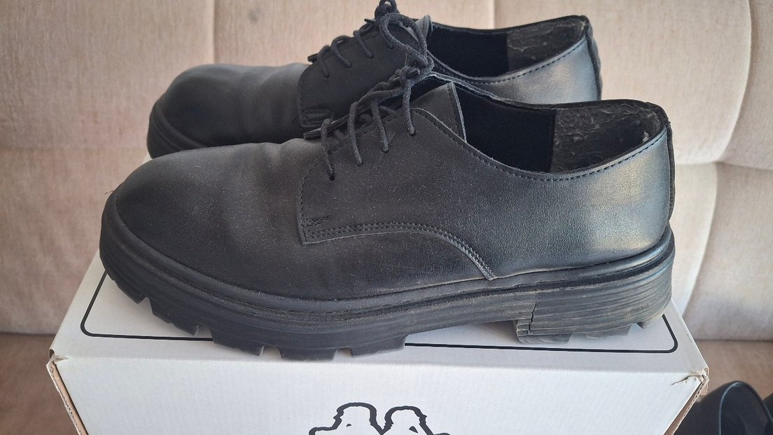 Siyah Kadın Klasik Bağcıklı Blok Topuk Ayakkabı - Görsel 2