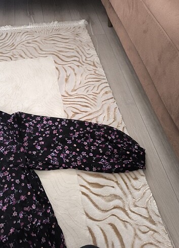 m Beden H&M elbise