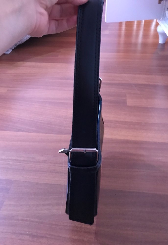 Siyah Deri Tokalı Kadın Çantası - Görsel 3