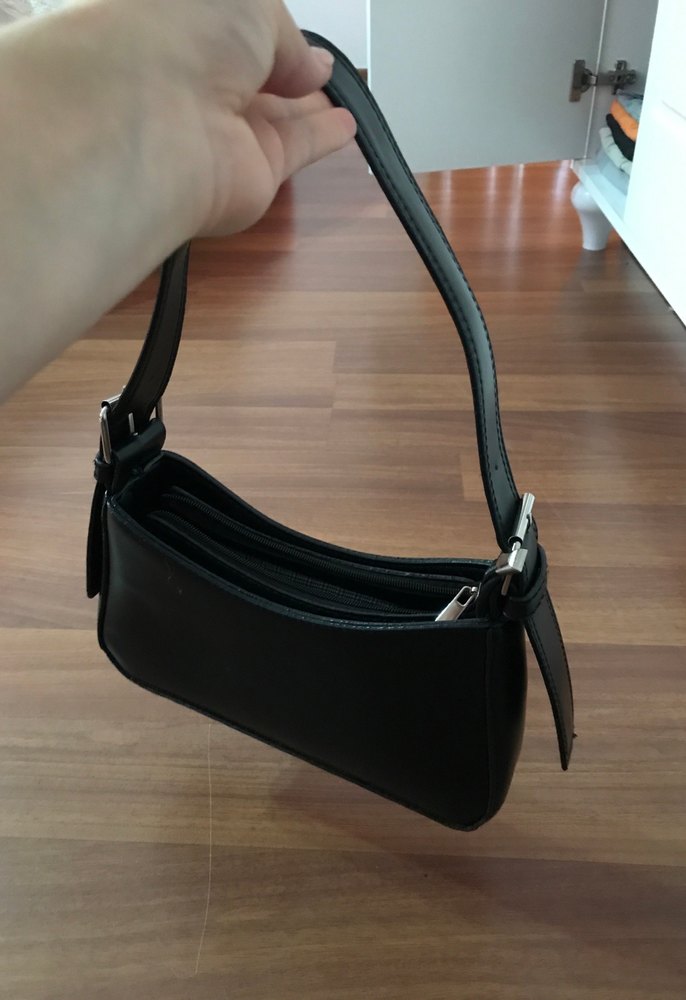 Siyah Deri Tokalı Kadın Çantası - Görsel 2