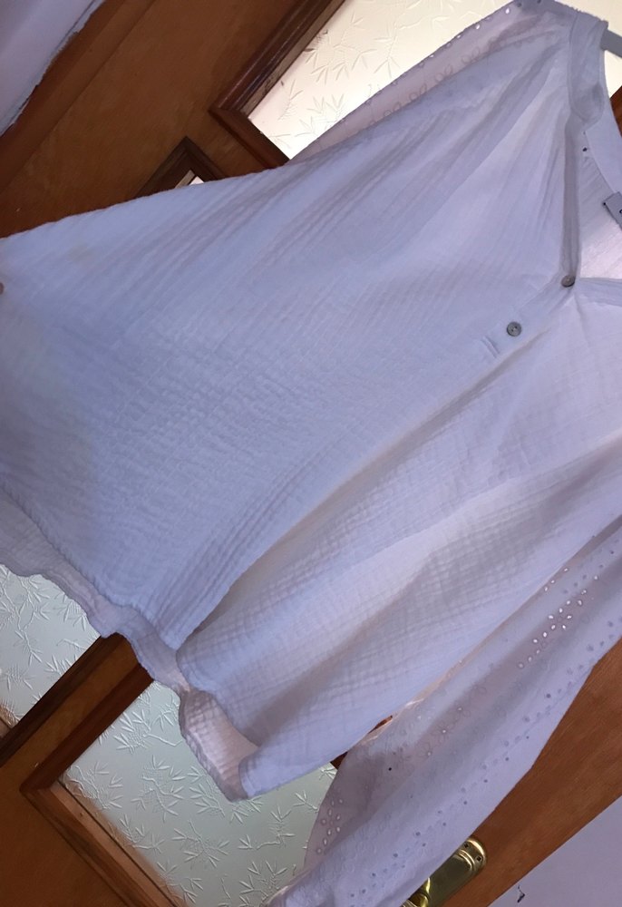 yazlık kolları nokta delikli desenli beyaz gömlek tarzı - Görsel 5