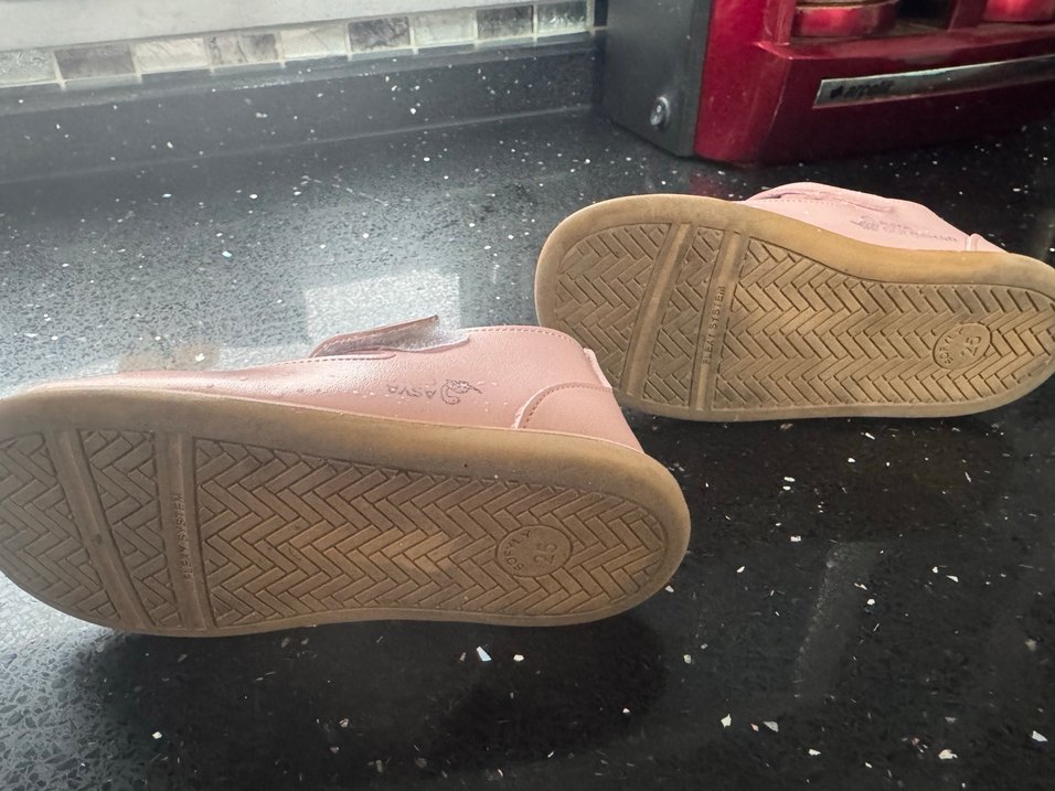 Benetton okul ayakkabısı - Görsel 5